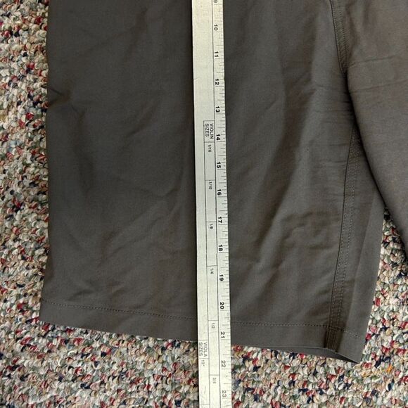 Tasc Motion Medium Gray Performance Flat Front 9"Inch Inseam Shorts Size 38 - Picture 12 of 14